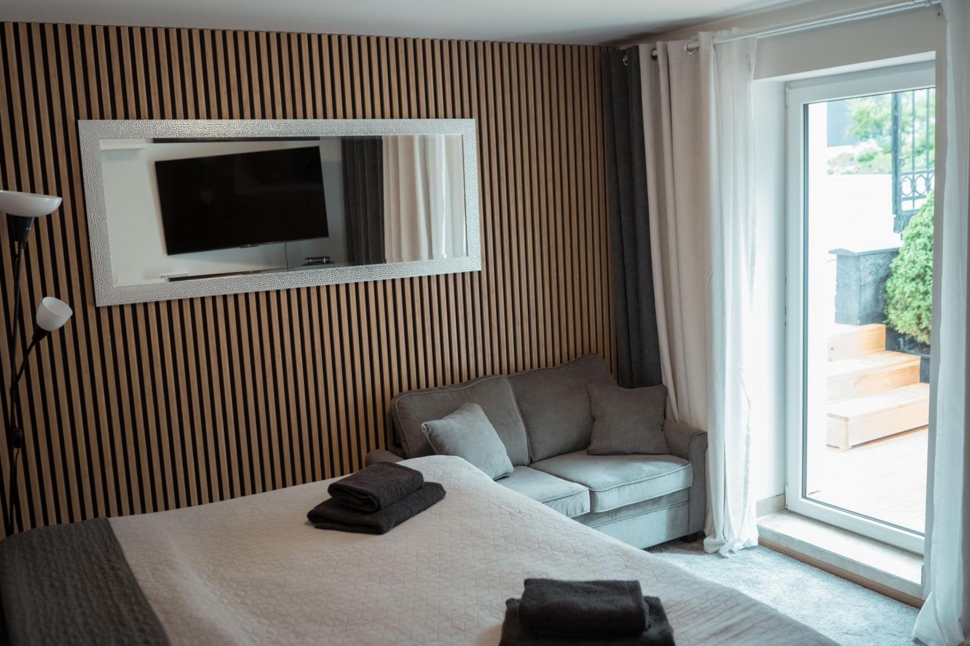 Airport Luxury Apartment & Spa Prag Oda fotoğraf