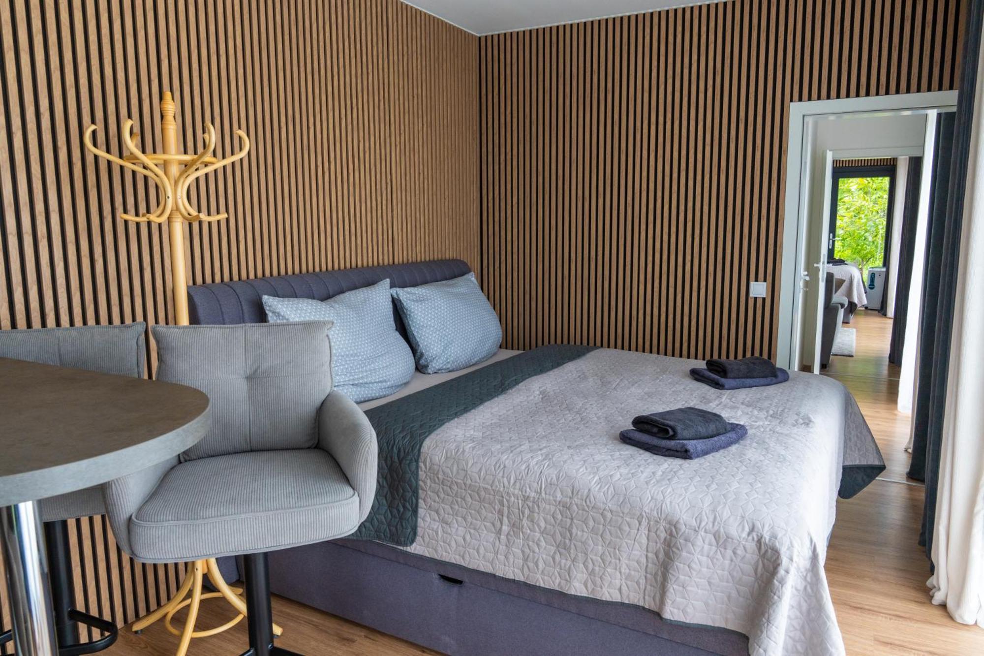 Airport Luxury Apartment & Spa Prag Oda fotoğraf